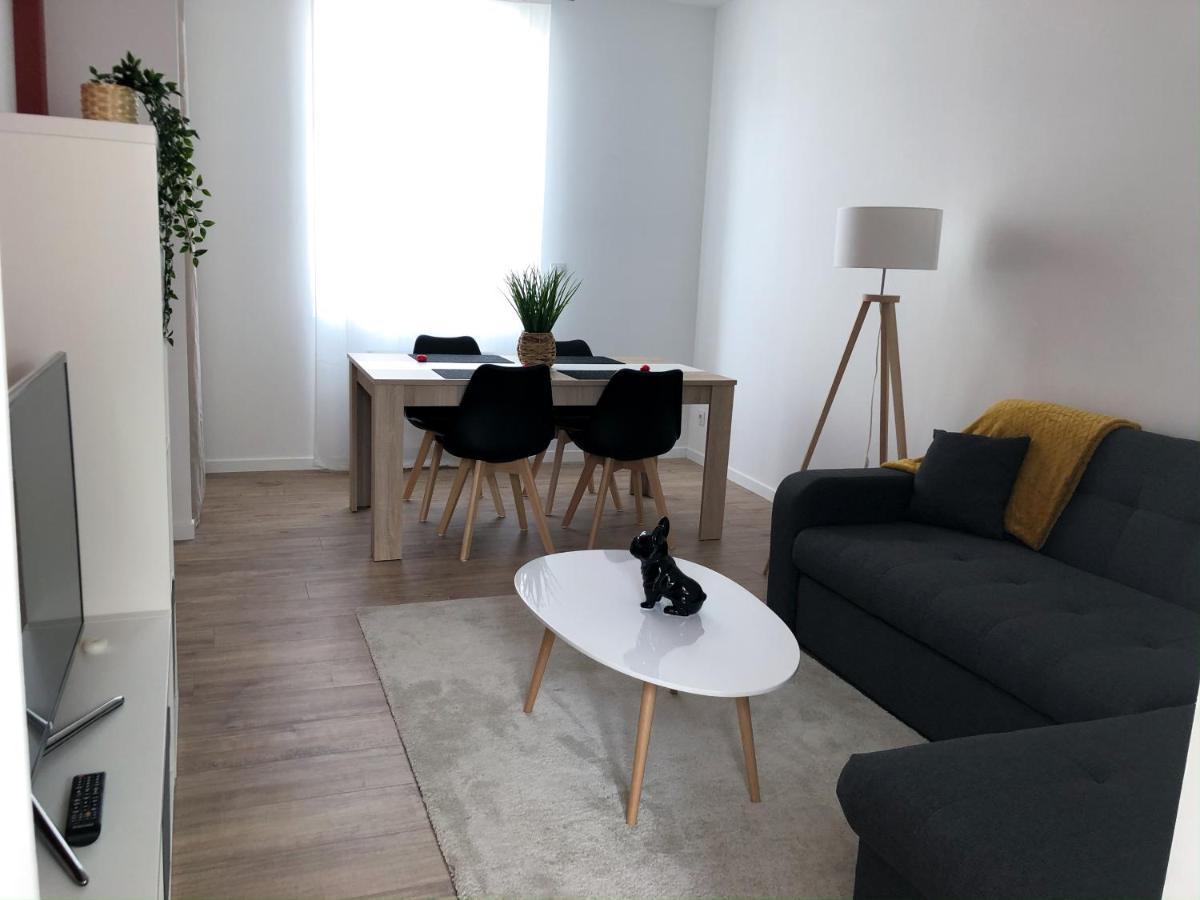 Grand Appartement Fonctionnel Proche Centre-Ville Saumur Eksteriør billede
